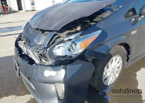 2014 Toyota Prius Plug-In z USA, uszkodzony, nr VIN JTDKN3DP0E3052379